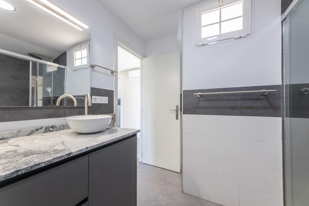 Property 2443 - Image 48